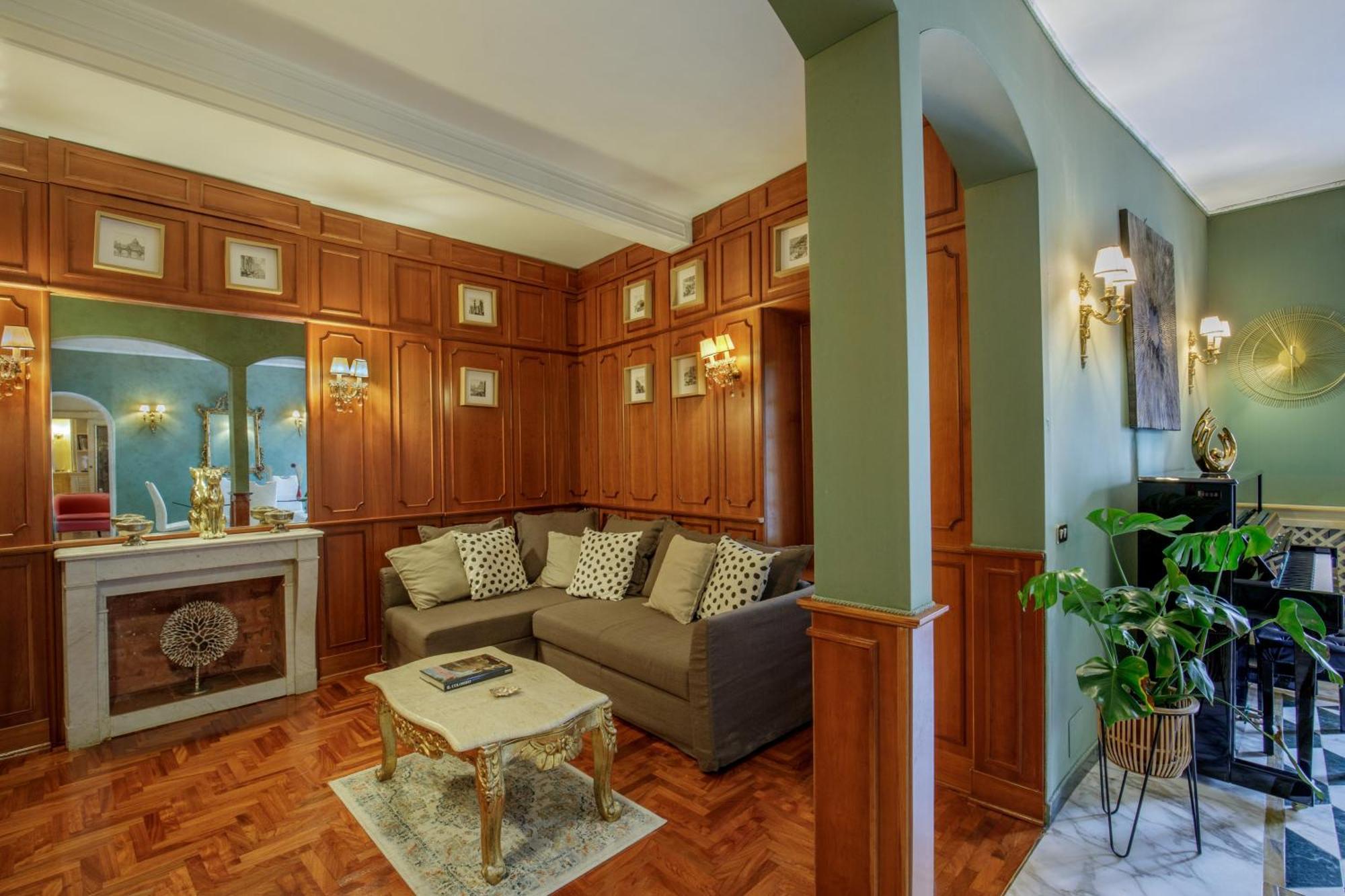 Apartment Condotti Spanish Steps Ambassador