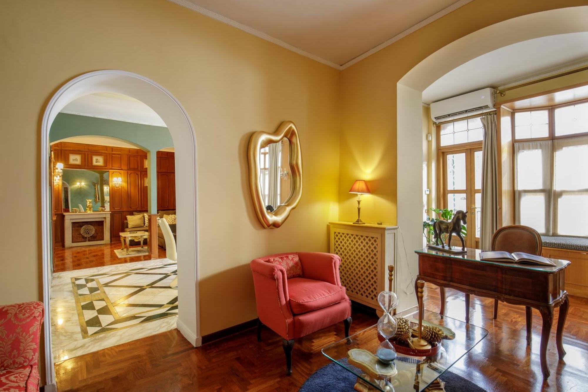 Condotti Spanish Steps Ambassador Apartment *